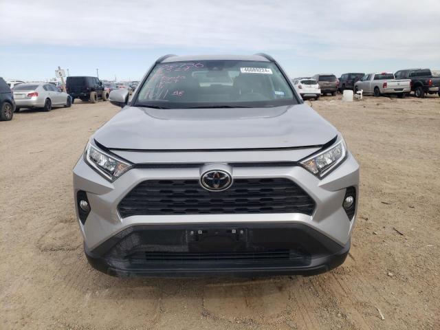 Photo 5 from auction – 2021 TOYOTA RAV4 XLE with VIN 2T3W1RFV3MC114611