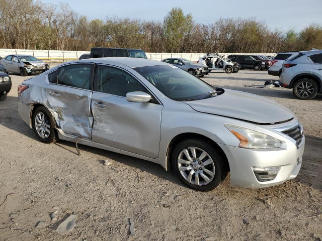 Photo 4 from auction – 2015 NISSAN ALTIMA 2.5 with VIN 1N4AL3AP4FN304748