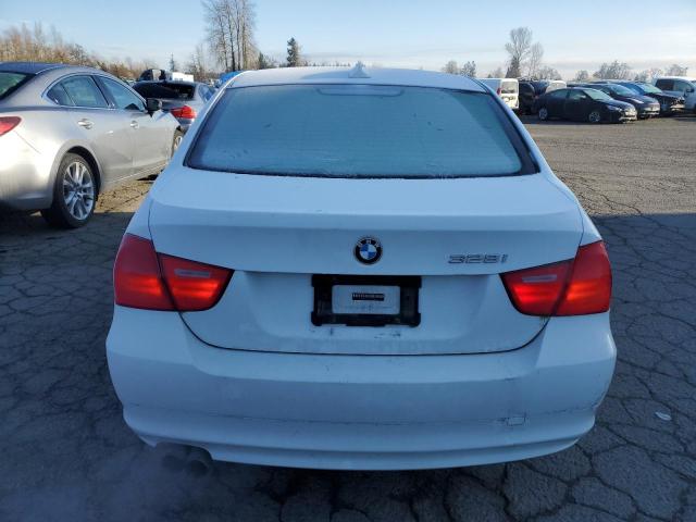 Photo 6 from auction – 2010 BMW 328 I with VIN WBAPH7C51AA800032