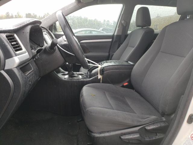 Photo 7 from auction – 2016 TOYOTA HIGHLANDER with VIN 5TDZKRFH1GS168059