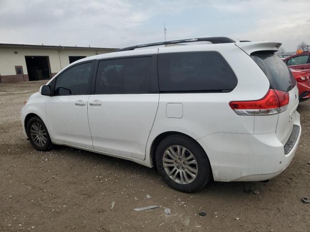 Photo 2 from auction – 2013 TOYOTA SIENNA XLE with VIN 5TDYK3DC2DS294426