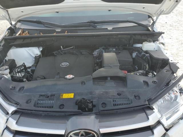 Photo 11 from auction – 2019 TOYOTA HIGHLANDER with VIN 5TDZZRFH5KS302804