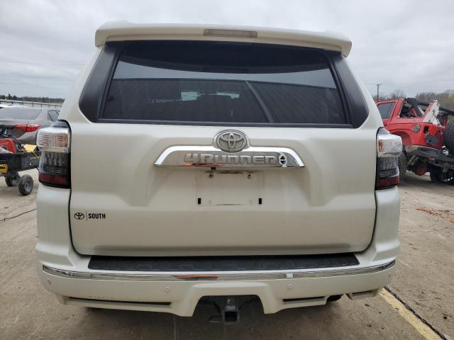 Photo 6 from auction – 2018 TOYOTA 4RUNNER SR with VIN JTEBU5JR1J5571682