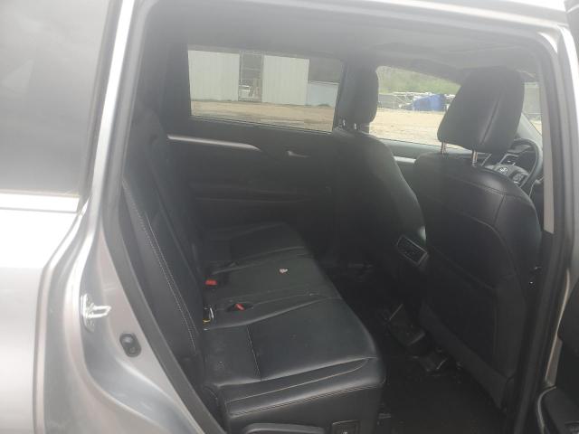 Photo 10 from auction – 2016 TOYOTA HIGHLANDER with VIN 5TDKKRFH6GS501678