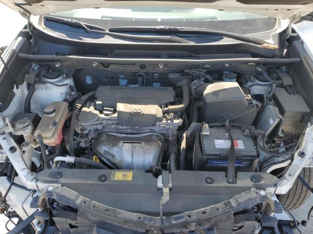 Photo 12 from auction – 2015 TOYOTA RAV4 LE with VIN JTMZFREVXFD047553