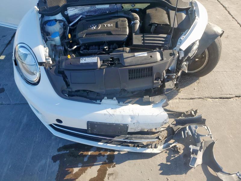 Photo 11 from auction – 2017 VOLKSWAGEN BEETLE S/S with VIN 3VW517AT2HM813799