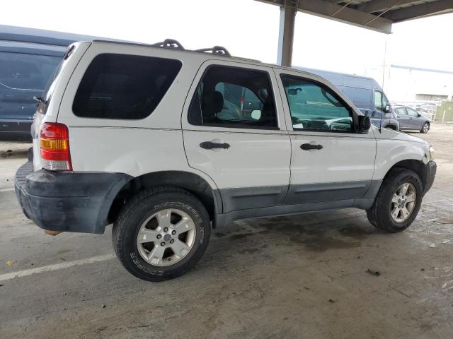 Photo 3 from auction – 2005 FORD ESCAPE XLT with VIN 1FMCU93145KC07704