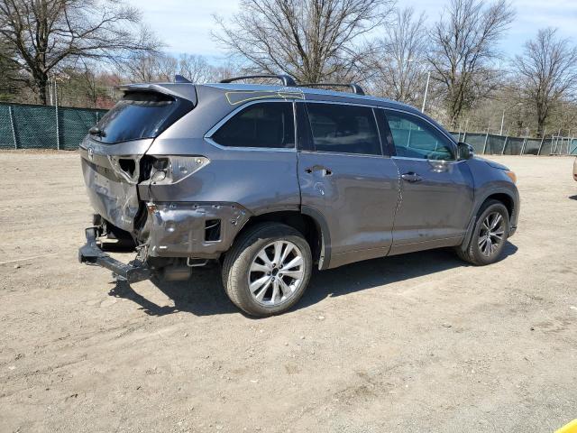 Photo 3 from auction – 2016 TOYOTA HIGHLANDER with VIN 5TDJKRFH3GS320856