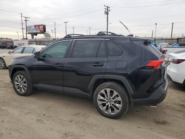 Photo 2 from auction – 2022 TOYOTA RAV4 XLE P with VIN 2T3A1RFV9NC307809