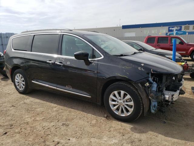 Photo 4 from auction – 2017 CHRYSLER PACIFICA T with VIN 2C4RC1BG0HR609220