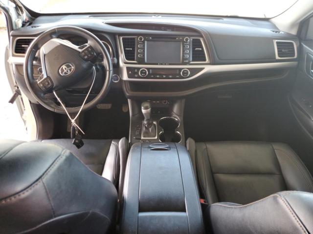 Photo 8 from auction – 2019 TOYOTA HIGHLANDER with VIN 5TDJGRFH3KS056483