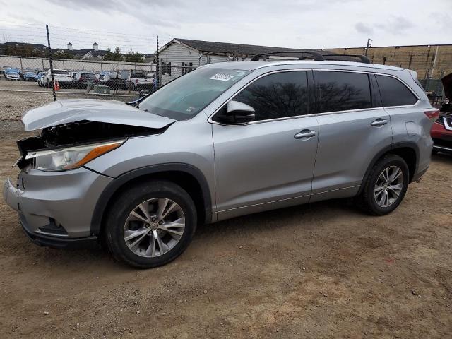 TOYOTA HIGHLANDER 2015 with VIN 5TDKKRFHXFS054934 - Photo from auction