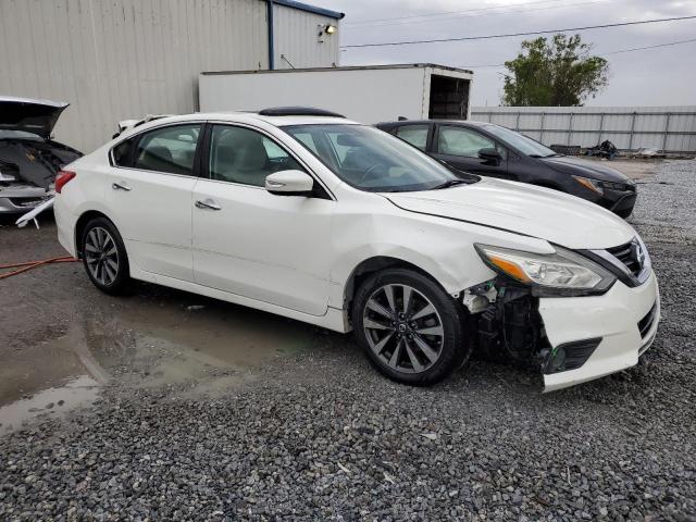 Photo 4 from auction – 2017 NISSAN ALTIMA 2.5 with VIN 1N4AL3AP1HC276325