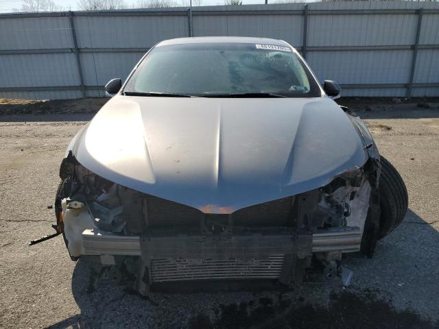 Photo 5 from auction – 2016 LINCOLN MKZ with VIN 3LN6L2J97GR611840