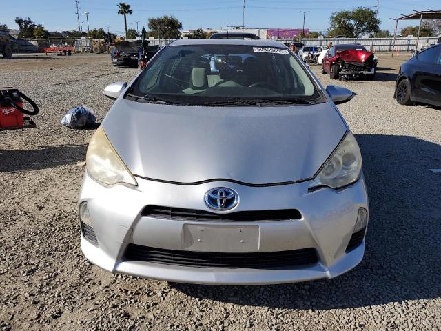 Photo 5 from auction – 2012 TOYOTA PRIUS C with VIN JTDKDTB33C1011885
