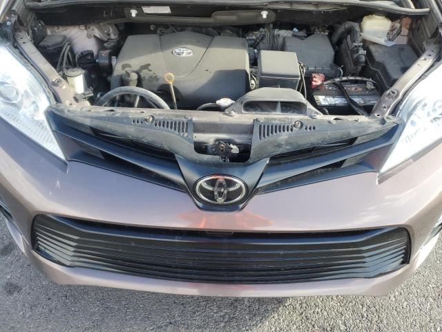Photo 12 from auction – 2019 TOYOTA SIENNA with VIN 5TDZZ3DC4KS976558