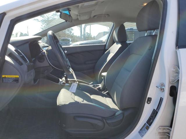Photo 7 from auction – 2017 KIA FORTE LX with VIN 3KPFK4A78HE120106