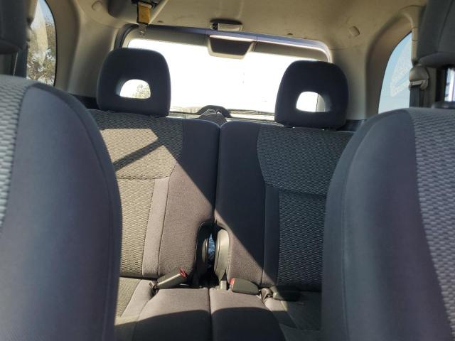 Photo 10 from auction – 2004 TOYOTA RAV4 with VIN JTEGD20V040023290