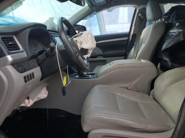 Снимка 7 от търг – 2018 TOYOTA HIGHLANDER с VIN 5TDKZRFH0JS534680