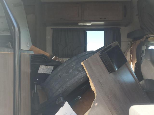 Photo 6 from auction – 2019 FORD ECONOLINE with VIN 1FDWE3FS5KDC31229
