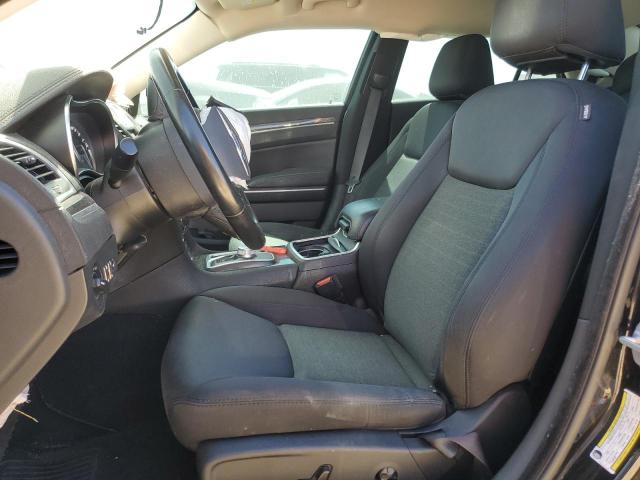 Photo 7 from auction – 2019 CHRYSLER 300 TOURIN with VIN 2C3CCAAG7KH590318