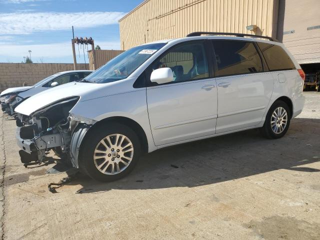 TOYOTA SIENNA XLE 2010 with VIN 5TDYK4CC2AS332675 - Photo from auction