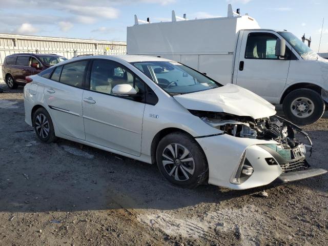 Photo 4 from auction – 2018 TOYOTA PRIUS PRIM with VIN JTDKARFP0J3072038