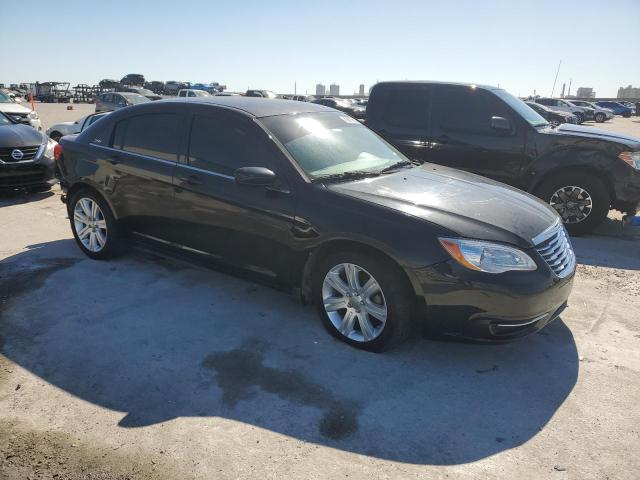 Photo 4 from auction – 2014 CHRYSLER 200 LX with VIN 1C3CCBAG7EN101336