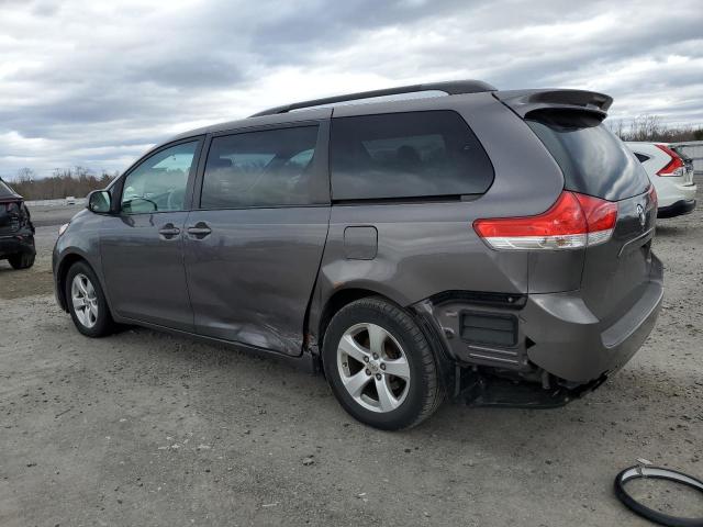 Photo 2 from auction – 2013 TOYOTA SIENNA LE with VIN 5TDKK3DC3DS333143