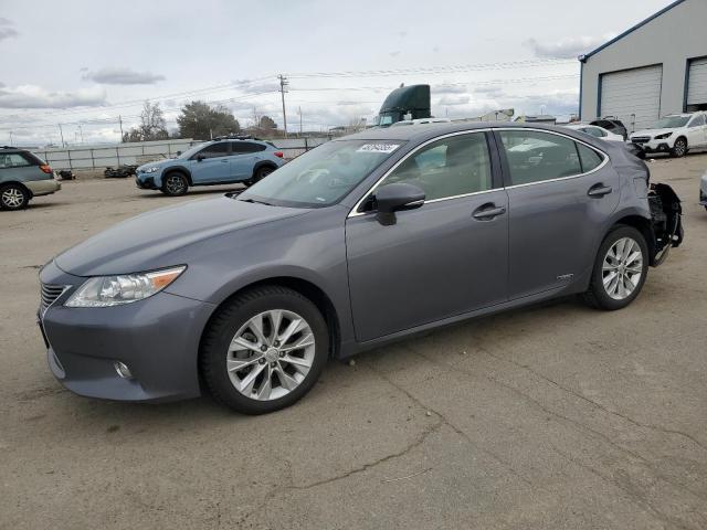 LEXUS ES 300H 2015 с VIN JTHBW1GG2F2083989 - Снимка от търг