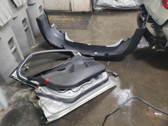 Photo 12 from auction – 2016 FORD FOCUS SE with VIN 1FADP3F25GL359303
