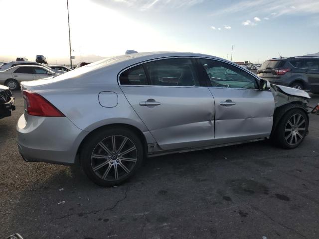 Photo 3 from auction – 2018 VOLVO S60 PREMIE with VIN LYV402HK6JB165395