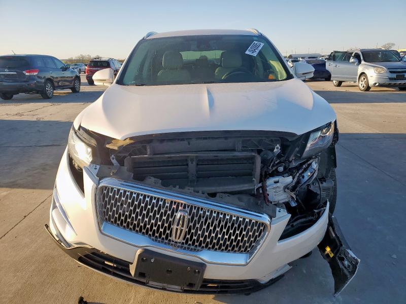 Photo 5 from auction – 2019 LINCOLN MKC SELECT with VIN 5LMCJ2D90KUL37996