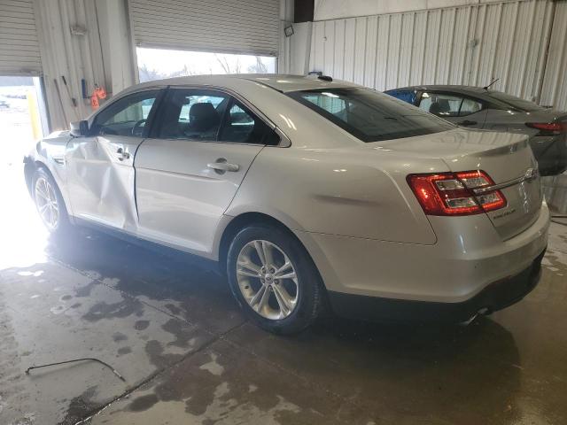 Foto 2 de la subasta – 2015 FORD TAURUS SEL con VIN 1FAHP2E8XFG130348