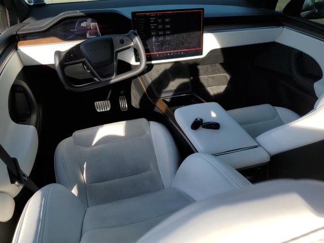 Photo 8 from auction – 2022 TESLA MODEL X with VIN 7SAXCBE56NF335359