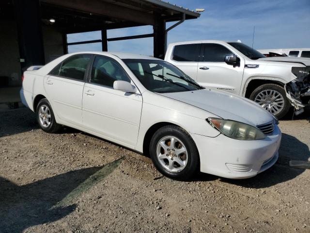 Photo 4 from auction – 2005 TOYOTA CAMRY LE with VIN 4T1BE32K85U382302