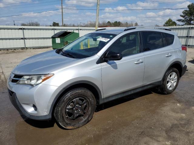 TOYOTA RAV4 LE 2015 with VIN JTMZFREV2FD055100 - Photo from auction