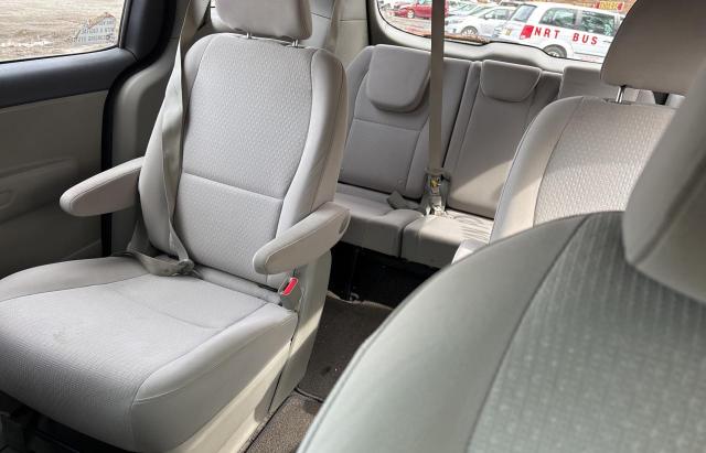Photo 6 from auction – 2018 KIA SEDONA L with VIN KNDMA5C15J6409769