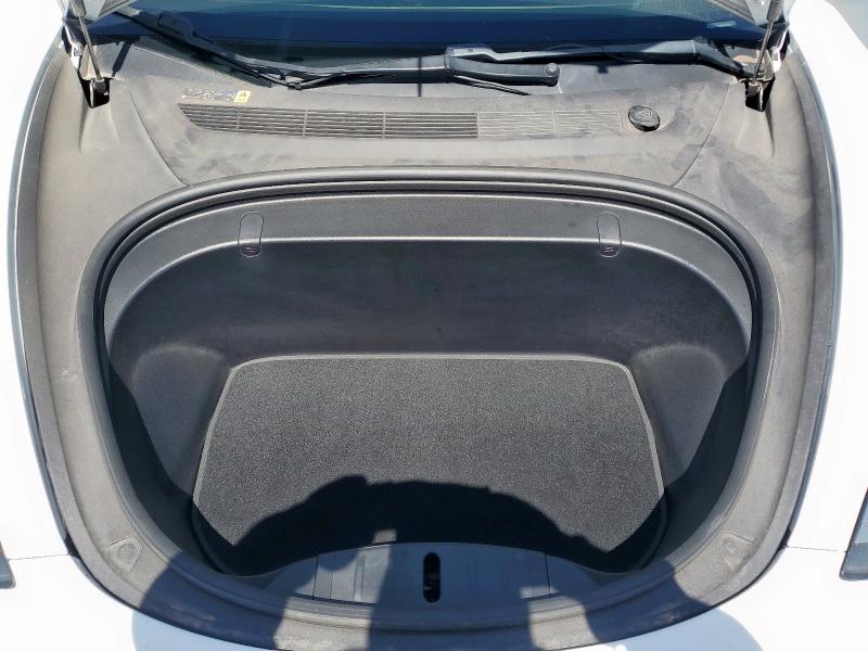 Photo 11 from auction – 2018 TESLA MODEL 3 with VIN 5YJ3E1EB3JF067581