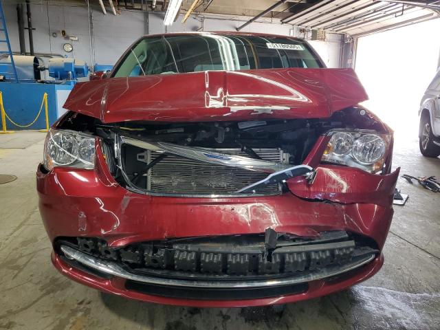 Photo 5 from auction – 2016 CHRYSLER TOWN & COU with VIN 2C4RC1BG8GR166412
