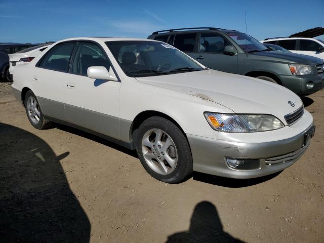 Снимка 4 от търг – 2000 LEXUS ES 300 с VIN JT8BF28GXY0244317