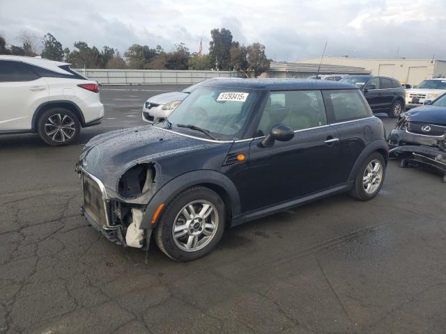 Снимка 1 от търг – 2013 MINI COOPER с VIN WMWSU3C59DT678169