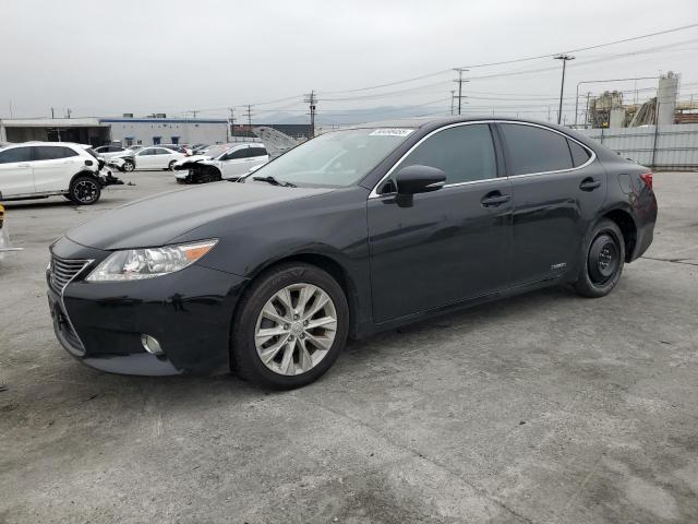 Снимка 1 от търг – 2013 LEXUS ES 300H с VIN JTHBW1GG5D2010192