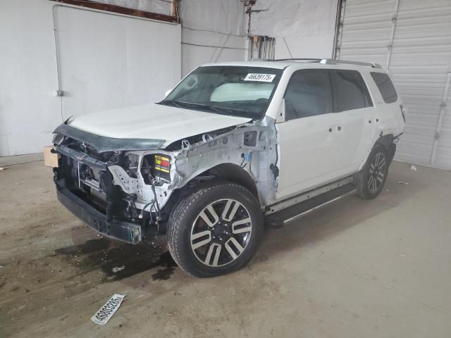 TOYOTA 4RUNNER SR 2015 with VIN JTEBU5JR8F5252254 - Photo from auction