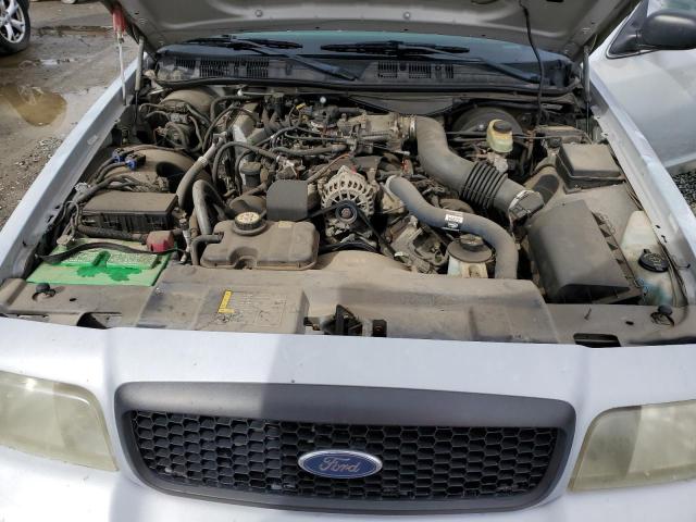 Photo 11 from auction – 2003 FORD CROWN VICT with VIN 2FAFP71W63X203813