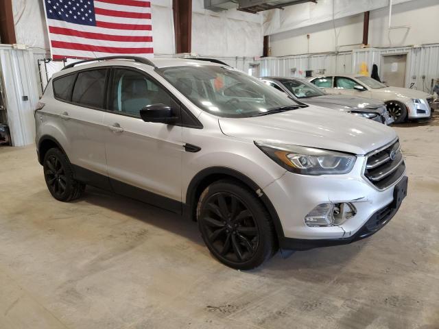 Photo 4 from auction – 2017 FORD ESCAPE SE with VIN 1FMCU0GD4HUA89940
