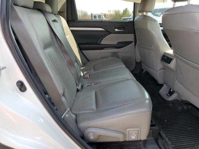 Photo 10 from auction – 2016 TOYOTA HIGHLANDER with VIN 5TDJKRFH1GS233599