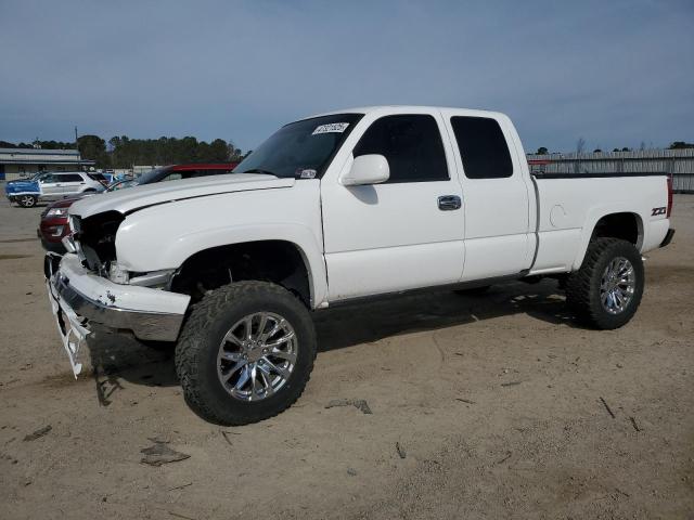 CHEVROLET SILVERADO 2003 with VIN 1GCEK19T63E367351 - Photo from auction