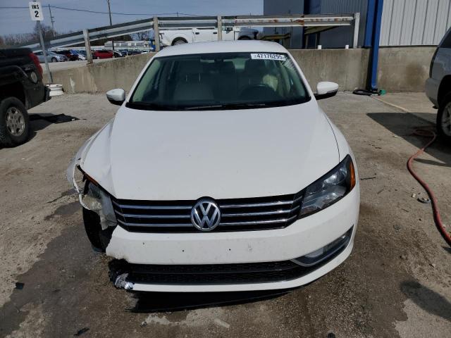 Photo 5 from auction – 2015 VOLKSWAGEN PASSAT S with VIN 1VWAT7A34FC094322