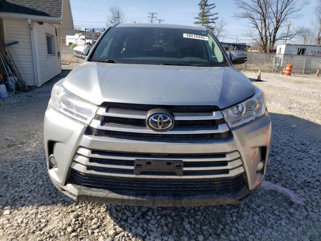 Photo 5 from auction – 2019 TOYOTA HIGHLANDER with VIN 5TDJZRFH7KS616953